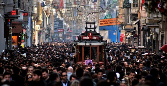 Avrupa Birliğinden Türkiye raporu: “Büyüme yavaşlayacak, işsizlik de artacak!”