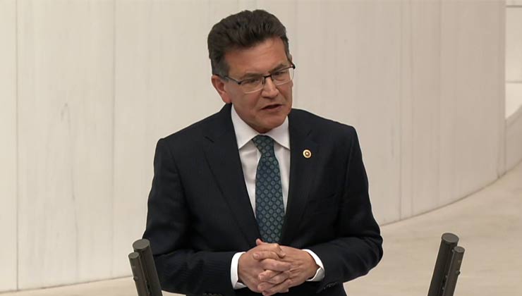 TBMM Göç ve Uyum Komisyonu Başkanı Atay Uslu ülkesine dönen Suriyeli’nin sayısını açıkladı