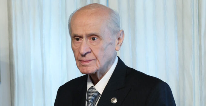 Devlet Bahçeli, canlı yayına mesaj gönderdi: Barış tek kanatlı bir kuş değildir
