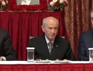 Devlet Bahçeli 99 gün sonra Meclis’te! Sırrı Süreyya Önder için yapılan törene katıldı