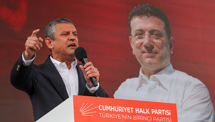 Özgür Özel, Konya’dan Cumhurbaşkanı Erdoğan’a seslendi: Sen sokağa, pazara çıkabiliyor musun?