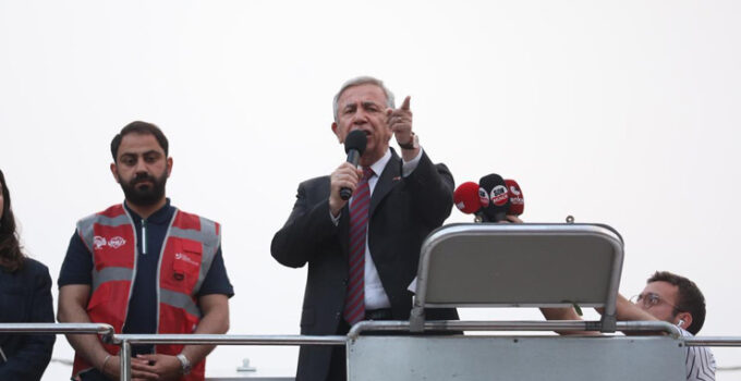 Mansur Yavaş, Ankara’daki mitingde konuştu: Yargılanmaktan kaçmayız ama usulünce yargılayın!