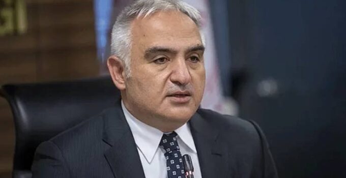 Kurban Bayramı tatili 9 gün olacak iddiasına Bakan Ersoy’dan açıklama geldi