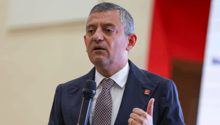 Özgür Özel’den ‘Terörsüz Türkiye’ açıklaması: AK Parti ve MHP, CHP’yi şeytanlaştırarak bir süreç yönetiyor