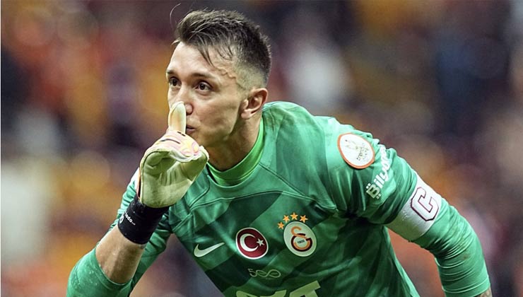 Galatasaray’da Muslera’nın yerine geçecek isim belli oldu