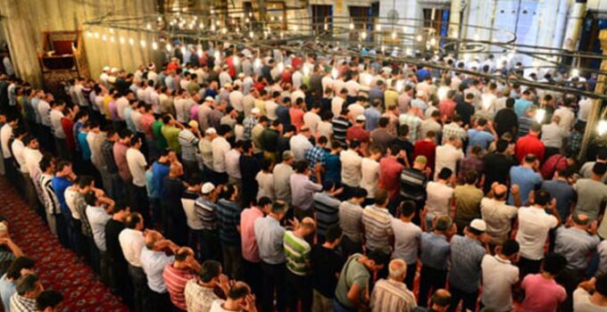Diyanet İşleri Başkanlığı açıkladı! 2025 Kurban Bayramı namazı saatleri belli oldu
