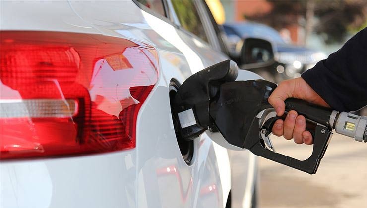Akaryakıt fiyatları durdurulamıyor! Benzine zam geldi sıra motorinde