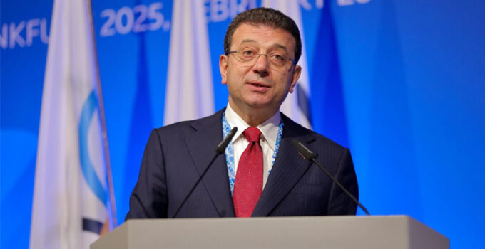 Ekrem İmamoğlu, gençlere seslendi: Bu düzeni kökten değiştirecek, bu çöküşe son vereceğiz