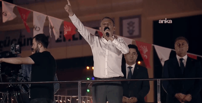 Özgür Özel, Gaziosmanpaşa’da konuştu: “Sert kayaya çarptın! Aklınızı başınıza takının!”