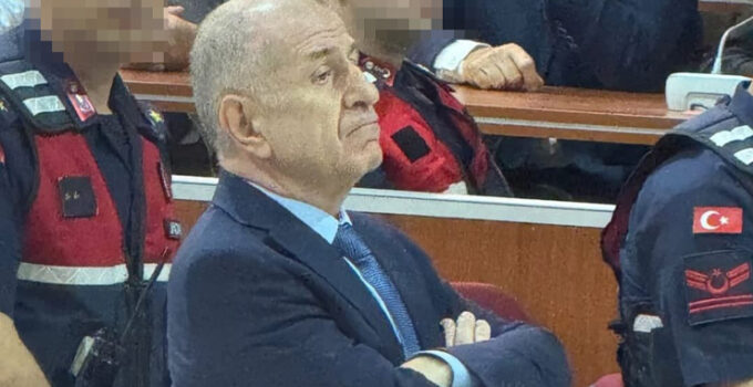 Mahkemeye çıkan Zafer Partisi lideri Ümit Özdağ, tahliye edildi!